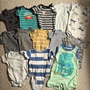 Short sleeve onesies